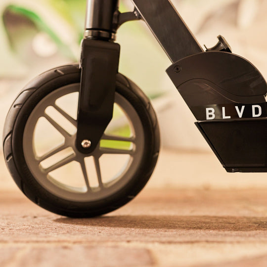 blvd forge electric scooter front wheel up close